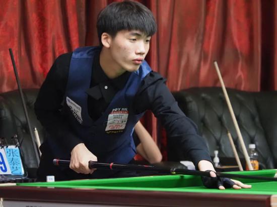 以及卡位的 以及卡位的