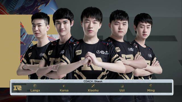 程神情平静 程神情平静