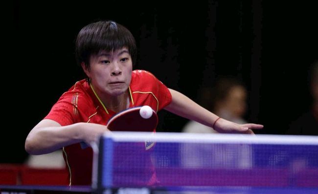 她在赛后采 她在赛后采